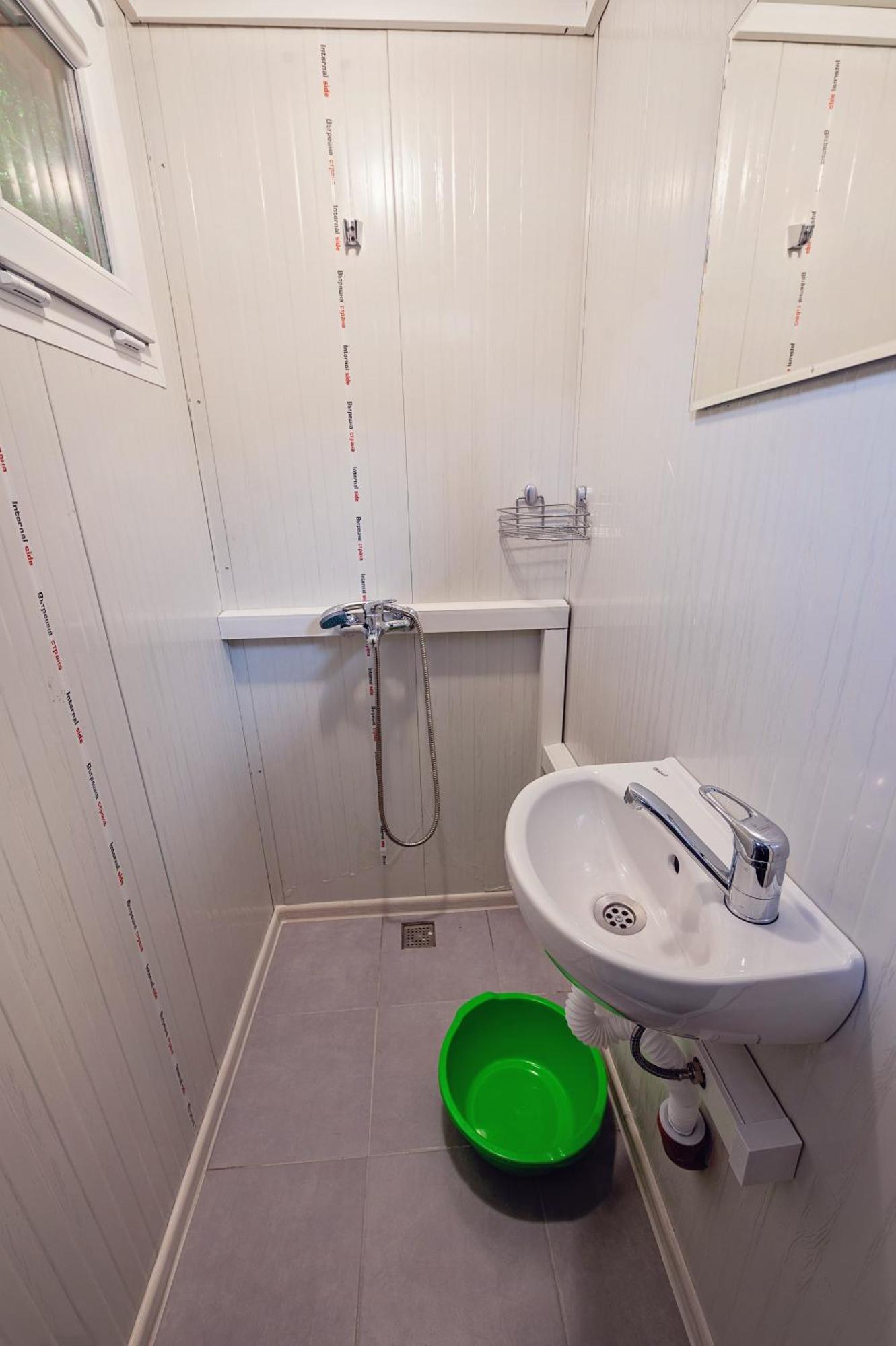 Каравани Avi Iris Фичоза Hotel Varna Bagian luar foto